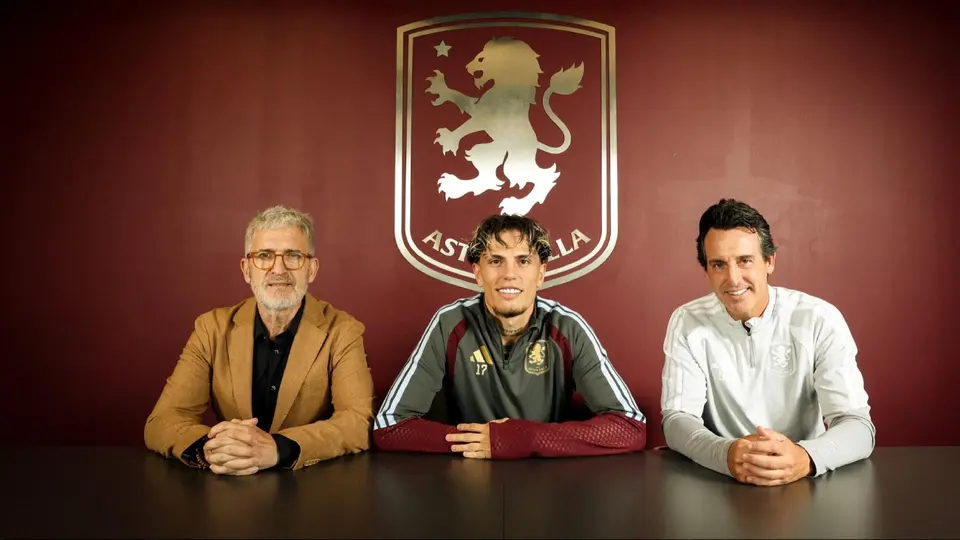 El argentino tras fichar por el Aston Villa | X: @AVFCOfficial