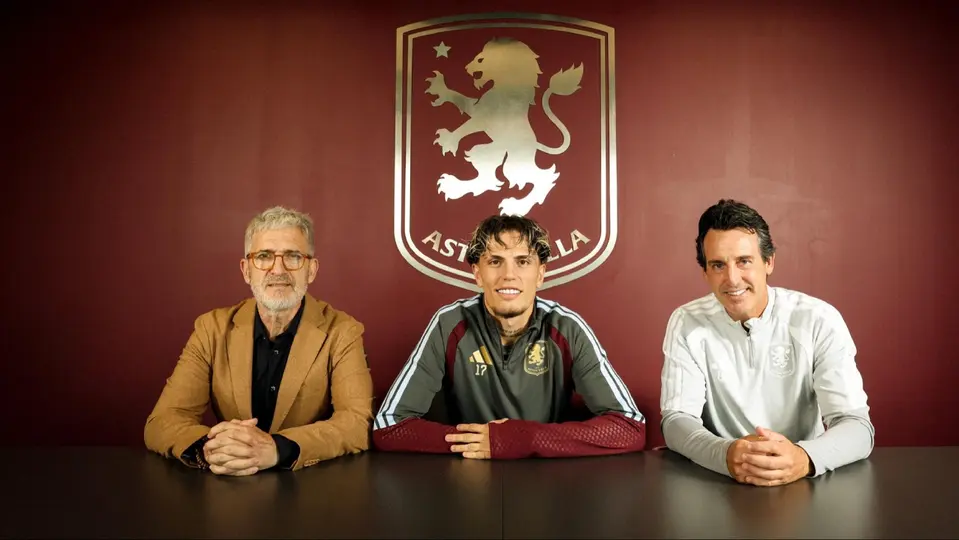 El argentino tras fichar por el Aston Villa | X: @AVFCOfficial