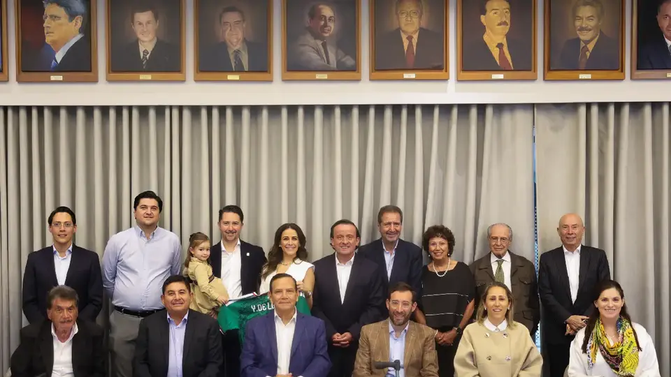 La FMF rinde homenaje a Yon de Luisa por su gestión y clave para la Copa del Mundo 2026