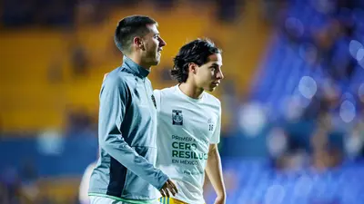 Diego Lainez cumple un sueño en Tigres al jugar con su hermano Mauro