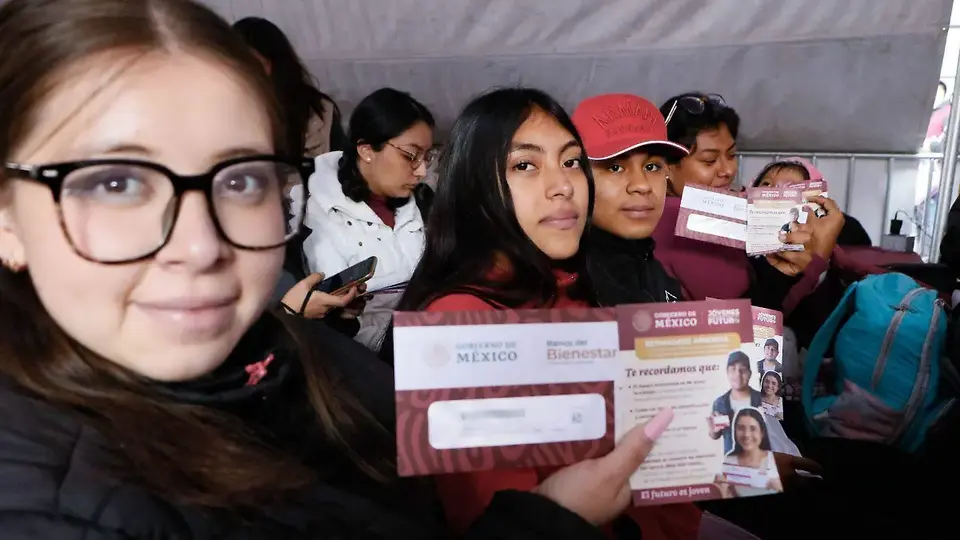 Bienestar 2026: jóvenes podrán registrarse en agosto para recibir apoyo de 9 mil pesos