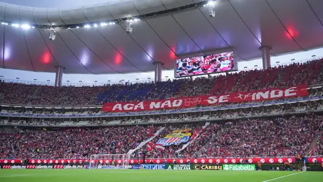 Chivas agota sus abonos y se consolida entre los clubes con mayor demanda en la Liga MX
