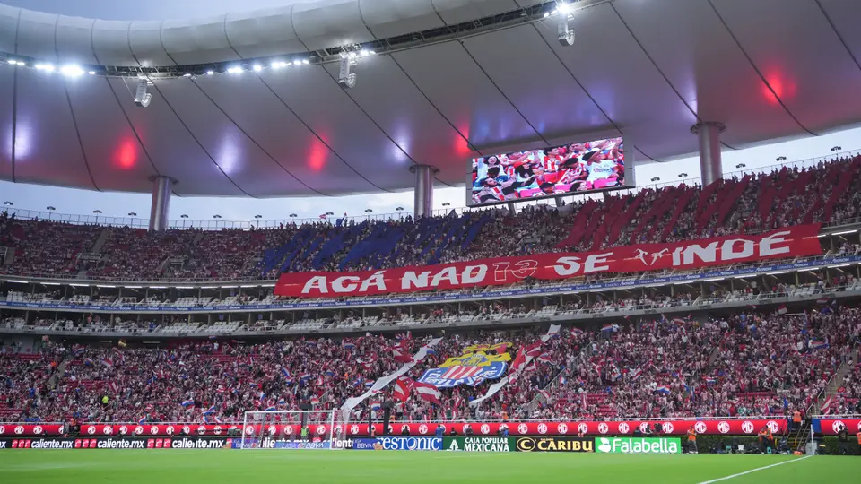 Chivas agota sus abonos y se consolida entre los clubes con mayor demanda en la Liga MX