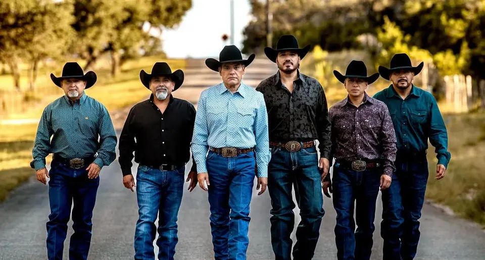 Grupo Firme | @Variety