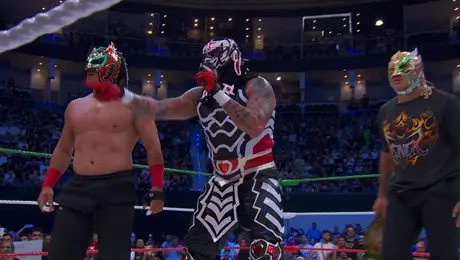 ¡Penta rechaza a Los Perros del Mal! El enmascarado pacta lucha de tercias para Ola de Calor