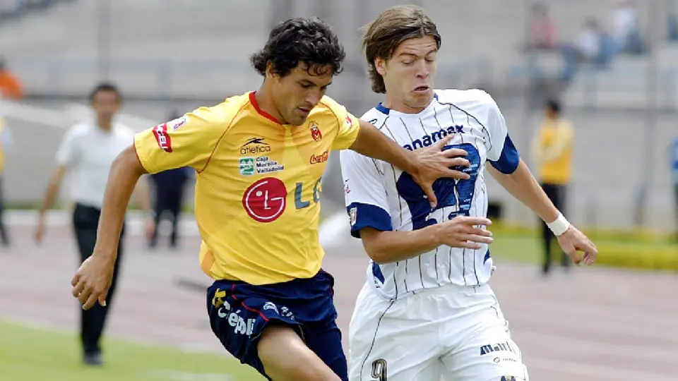 Esteban Solari, en su última victoria con Pumas en CU, 2008 | MEXSPORT