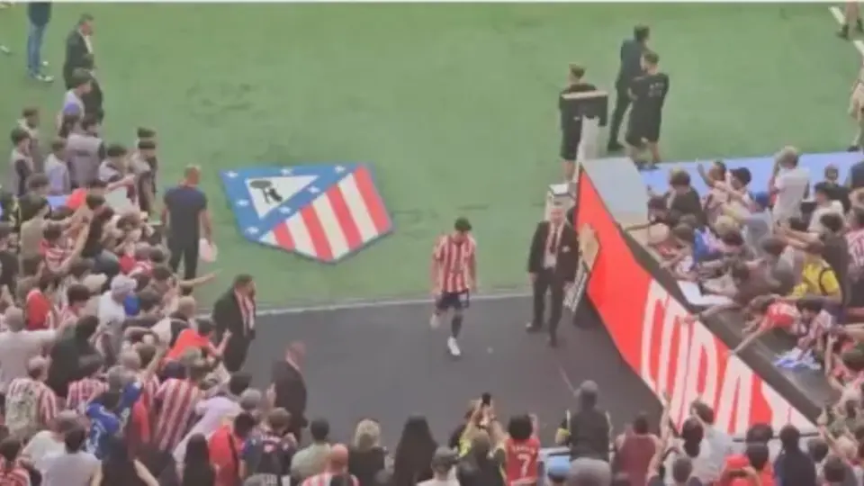 Julián Álvarez se retiró sin saludar a la afición | CAPTURA DE PANTALLA
