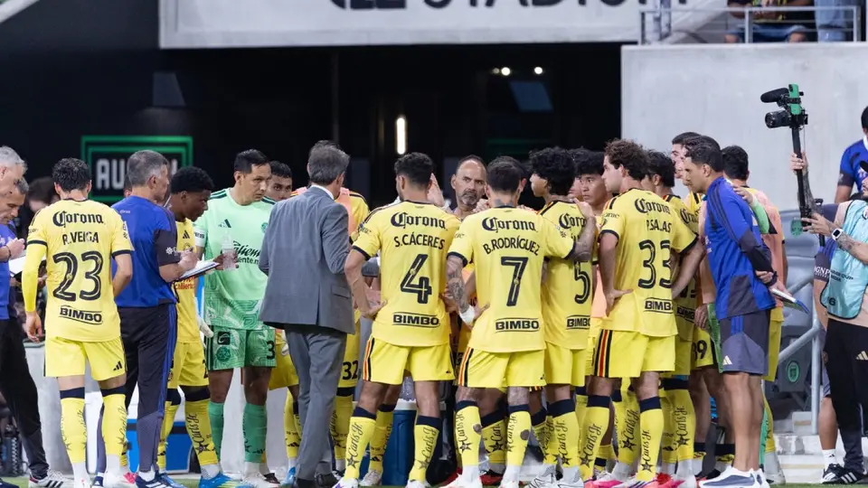 Guillermo Almada con América | IMAGO 7