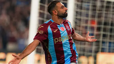 ¡Y va llegando! Mohamed Salah es el protagonista de la victoria de Trabzonspor sobre Istanbul