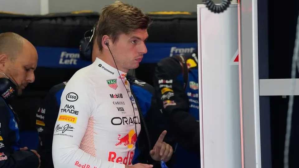 Max Verstappen en el garage de Red Bull en el Gran Premio de Países Bajos | AP