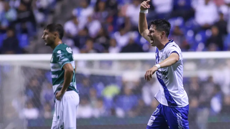 Carlos Baltazar pone a ganar al Puebla ante Santos | IMAGO7