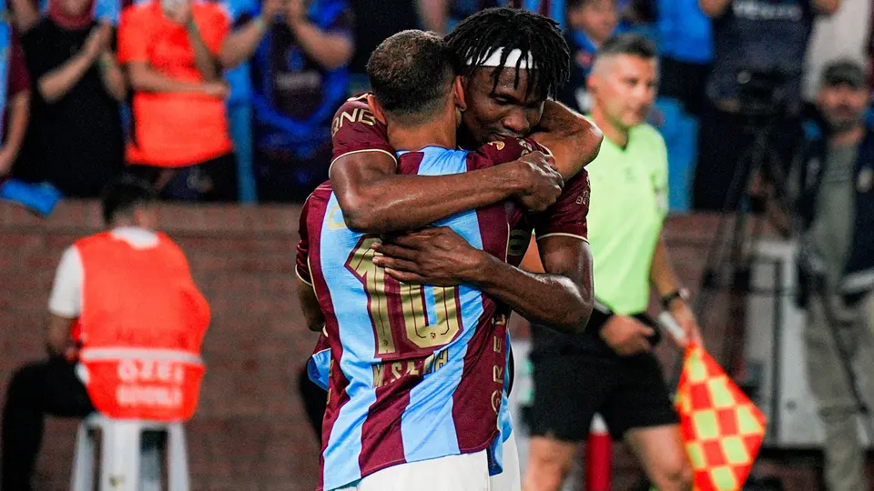 Mohamed Salah festeja gol ante Istanbul | IG: @trabzonspor
