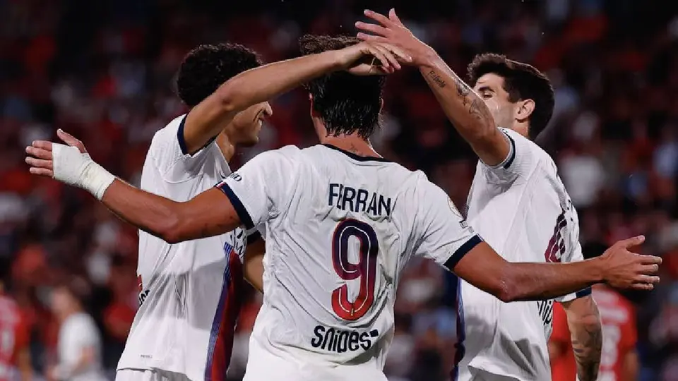 Ferran Torres con el PSG | x:@PSG_inside