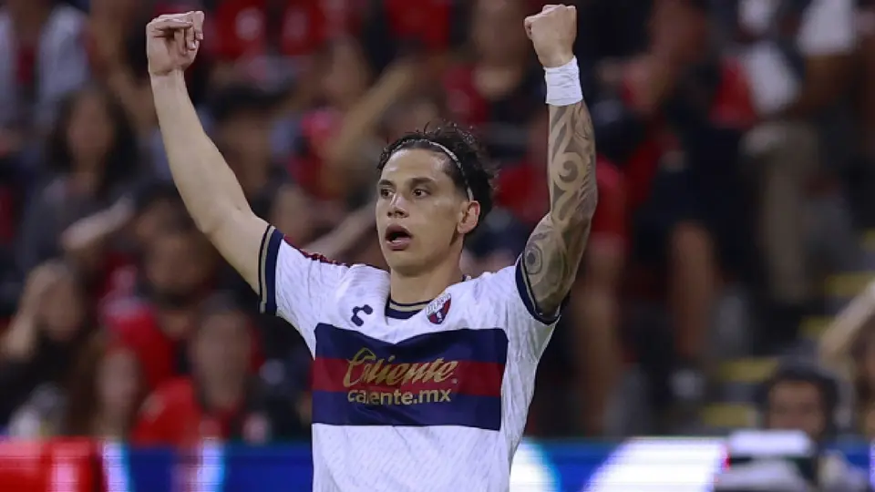 Martín Sarrafiore, futbolista argentino, celebrando una anotación con Atlante | MEXSPORT
