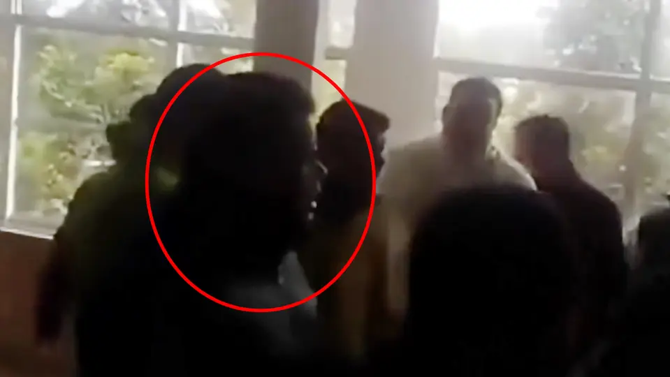 El integrante del PVEM se molestó porque no llegaban a un acuerdo / Especial