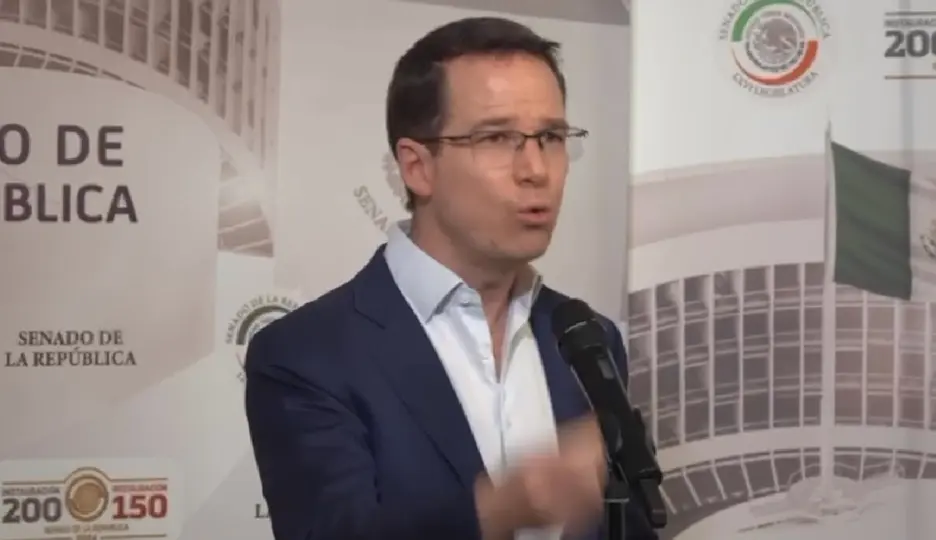 Legisladores de oposición exigen frenar el dictamen para proteger la libertad de expresión y la sátira en redes / Ig @ricardoanayacortes
