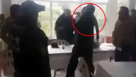 VIDEO: Diputado del Partido Verde cachetea a compañero durante reunión