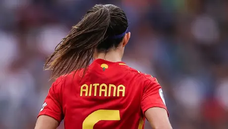 Aitana Bonmatí rompe el silencio sobre su lesión y lanza una esperanza al Barcelona