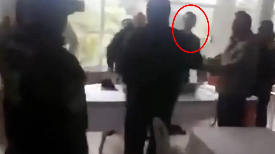 El diputado Miguel Márquez Ríos enfrentó a uno de sus compañeros en plena reunión / Especial