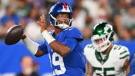 Giants vuelve a tener problemas en la posición de quarterback con la lesión de Jaxson Dart