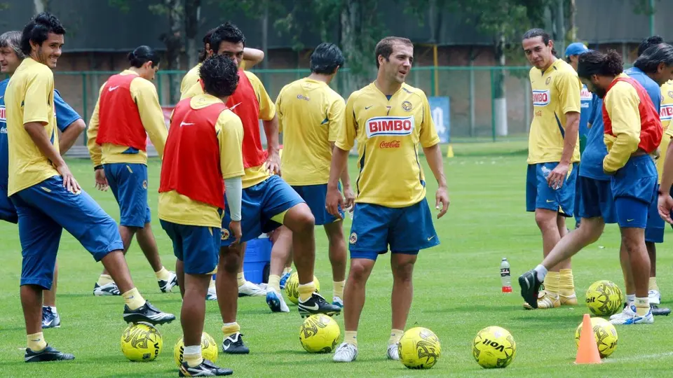 Federico Higuaín en un entrenamiento con América | MEXSPORT