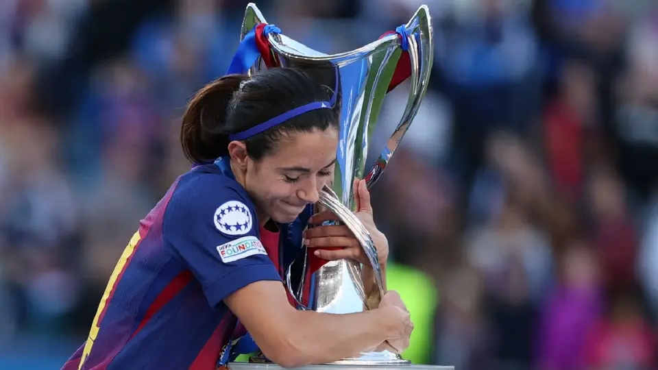 Aitana Bonmatí celebrando el título de Champions League con Barcelona | AFP