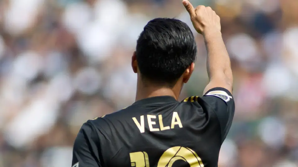 Carlos Vela, disputando un partido con LAFC | MEXSPORT