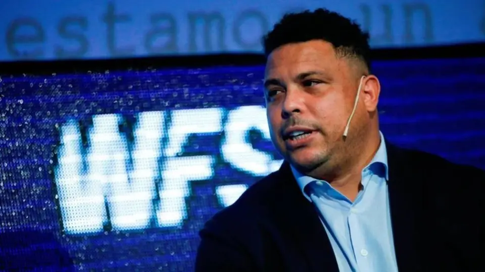 Ronaldo regaló un PlayStation 5 a jugadores del Valladolid