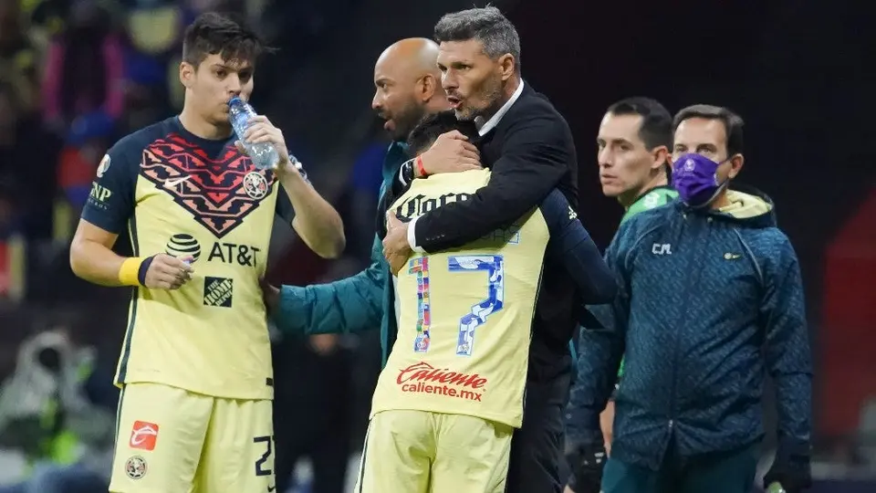 América: Ortiz, tercer DT en torneos cortos en sumar cuatro partidos al hilo sin recibir gol