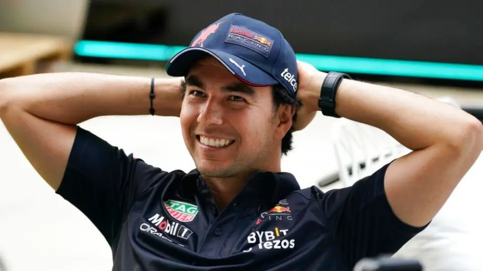 Checo Pérez: Reveló que ya inició pláticas con Red Bull para su renovación