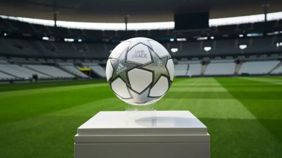 Champions League: Balón de la Final 2022 será subastado con fines benéficos