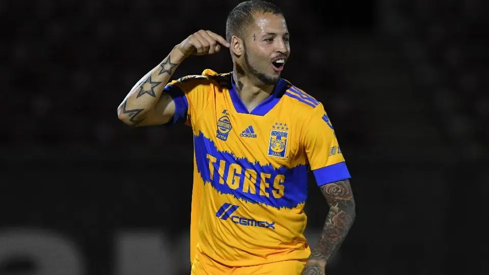 Tigres: Diente López se vistió de Santa Claus para desear Feliz Navidad a los incomparables