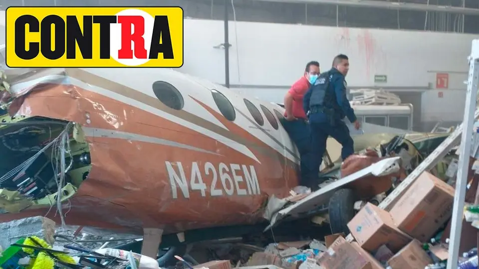 Avioneta cae sobre supermercado en Temixco, Morelos