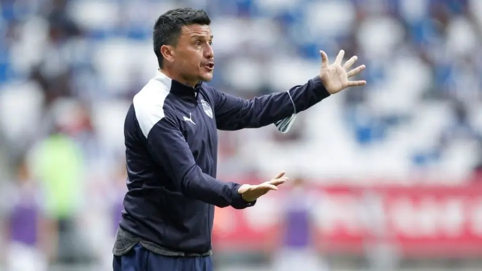 Rayados: Hugo Castillo dirigió el entrenamiento del equipo tras salida de Aguirre