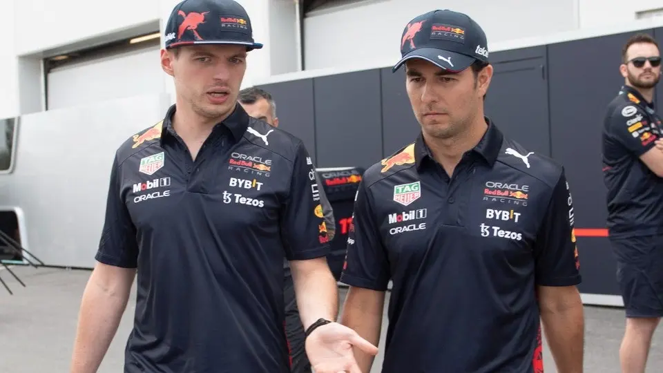 Video: Checo Pérez y Verstappen demostraron una buena relación en divertido reto de la F1