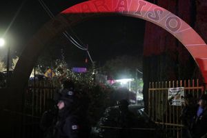 Michoacán: Sicarios asesinaron a 19 personas en un palenque de gallos