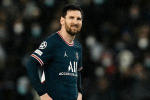 Messi, sin 'dinero' para reparar su camioneta y para asistir a conciertos; parodia de redes sociales