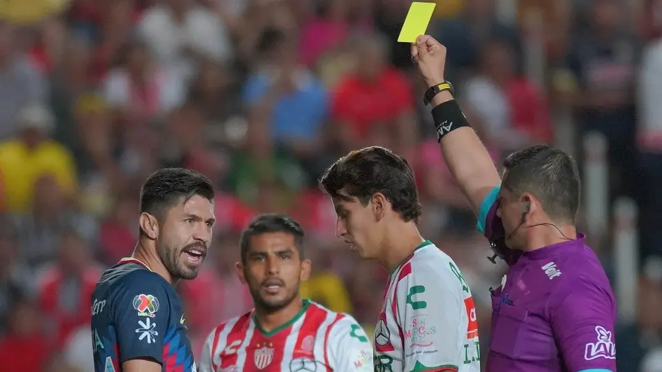 Oribe Peralta sobre el arbitraje: 'Todos han sido ayudados o perjudicados'