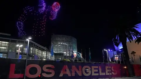 Super Bowl LVI: Show de drones iluminó los cielos una noche previa al juego