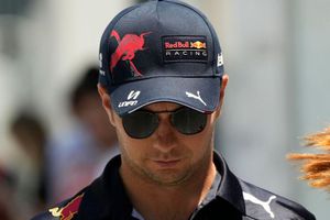 Checo Pérez largará segundo en el Gran Premio de Azerbaiyán