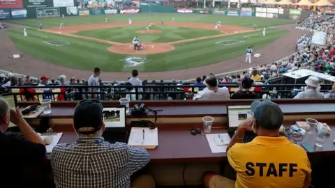 Umpires robot fueron ascendidos a la categoría Triple A de las Ligas Menores de Beisbol