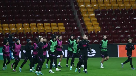 Video: Barcelona fue recibido con el 'Cielito lindo' en Estambul