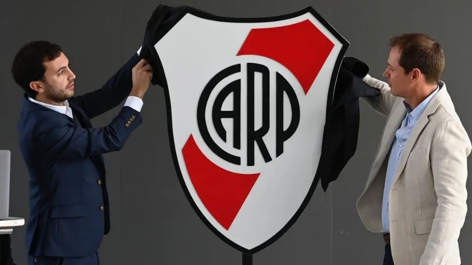 River Plate: Presentó nuevas modificaciones a su escudo