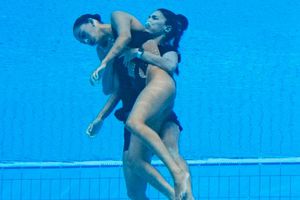 Anita Álvarez, nadadora artística que sufrió espeluznante desmayo en piscina, apunta a Final