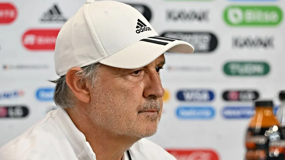 Tata Martino pidió atender las quejas de los jugadores sobre la cancha del Estadio Azteca