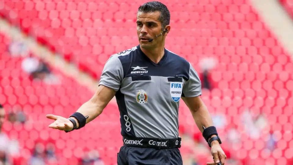 Brizio sobre polémico gol en Chivas vs Puebla: ‘No es error, el procedimiento fue impecable’