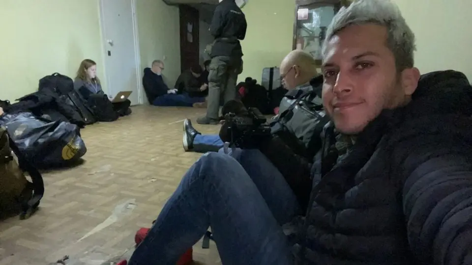 Alex Tienda: Denunció robo de su computadora y hackeo de su Instagram en Ucrania