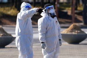 Covid-19: Año 2021 terminó con más del doble de contagios que en 2020