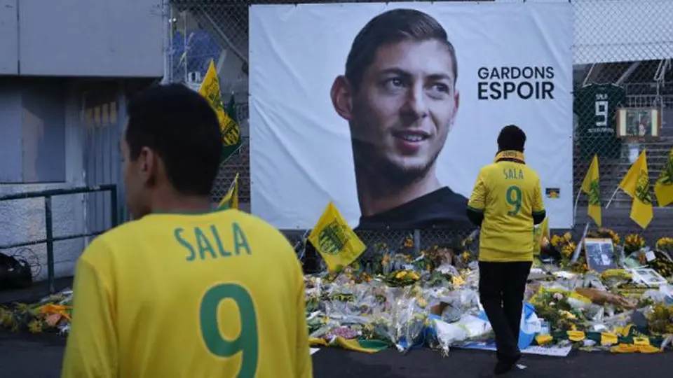 Emiliano Sala sufrió 'envenenamiento grave' antes de que su avión se estrellara