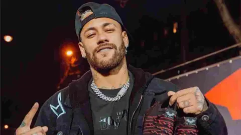Neymar: Estrenó botines de Batman en partido vs Saint-Étienne